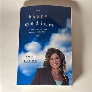 Preowned Paperback- The Happy Medium Book by Jodi Livon